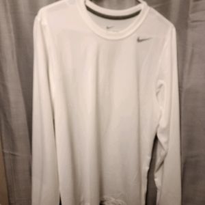 Nike long sleeve Dry fit shirt. NWOT